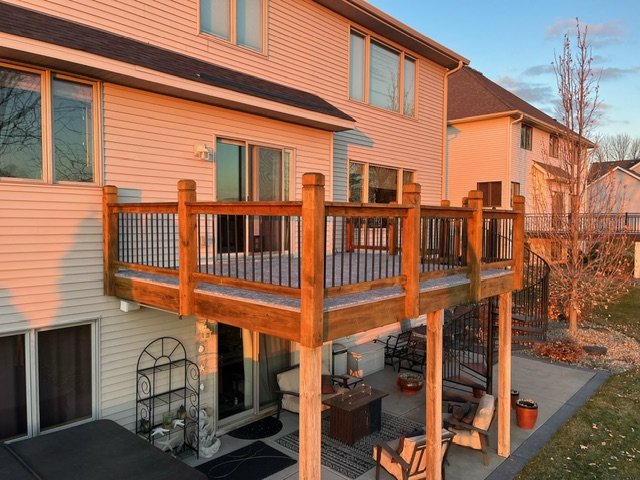Elevated Lakewood Marble DeckRite deck in Lakeville, Minnesota